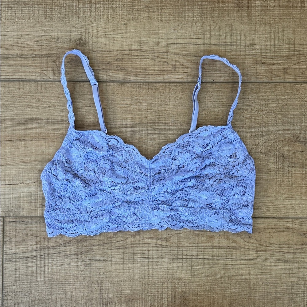 Cosabella Lace Bralette in Light Lavender size medium with adjustable straps